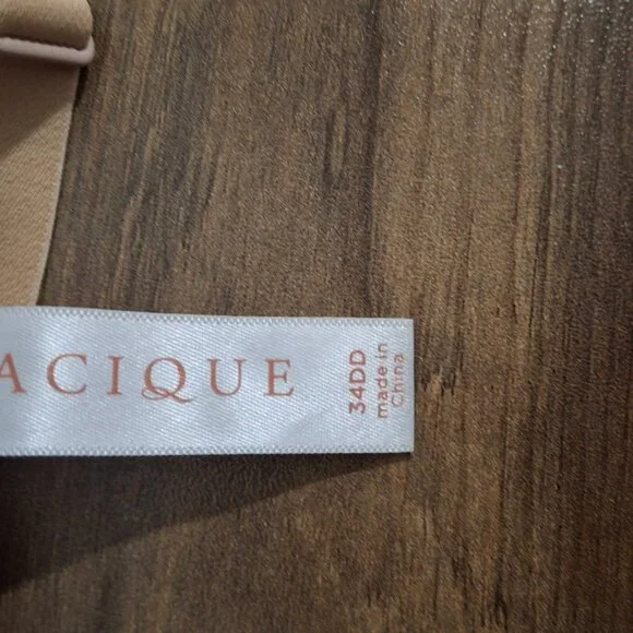 Cacique 34DD Beige T-Shirt Bra Underwire Adjustable Straps - Picture 5 of 5